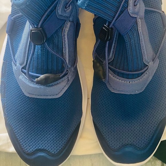 Rax Sneakers - Picture 1 of 2
